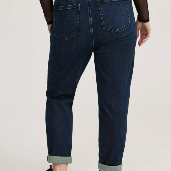 Torrid Weekend Boyfriend Mid-Rise Jean - Picture 5 of 5